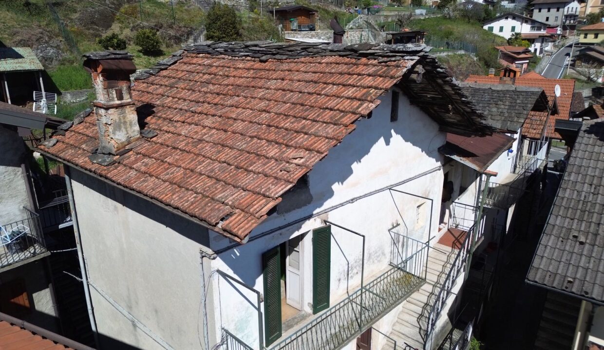 Haus mit Balkon Vercana