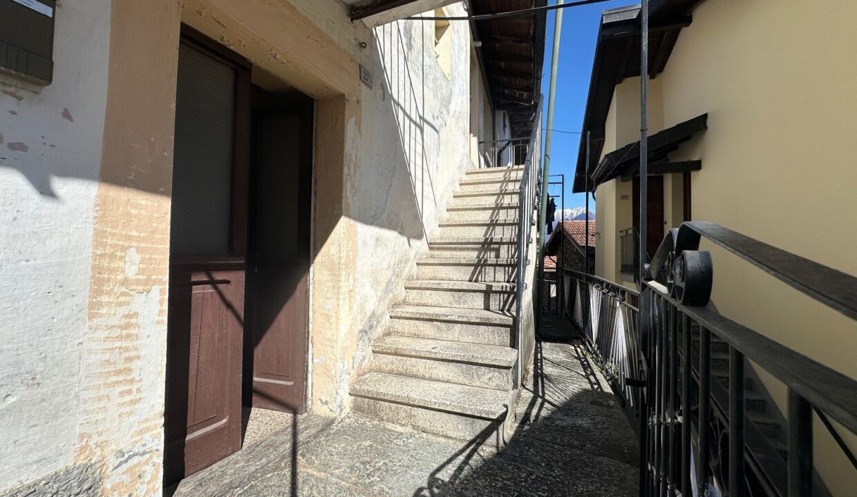 Haus mit Balkon Vercana