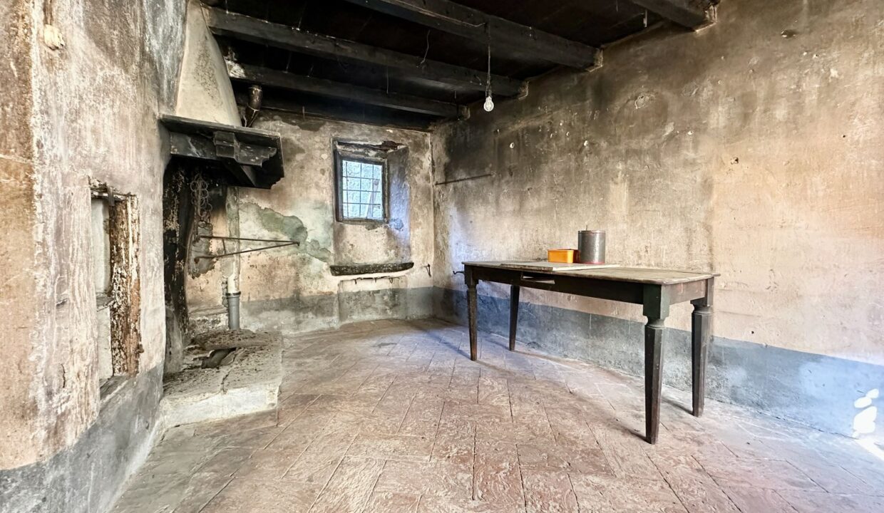 Haus mit Balkon Vercana