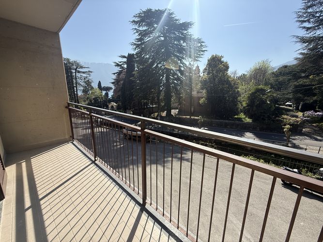 renovated property Tremezzo