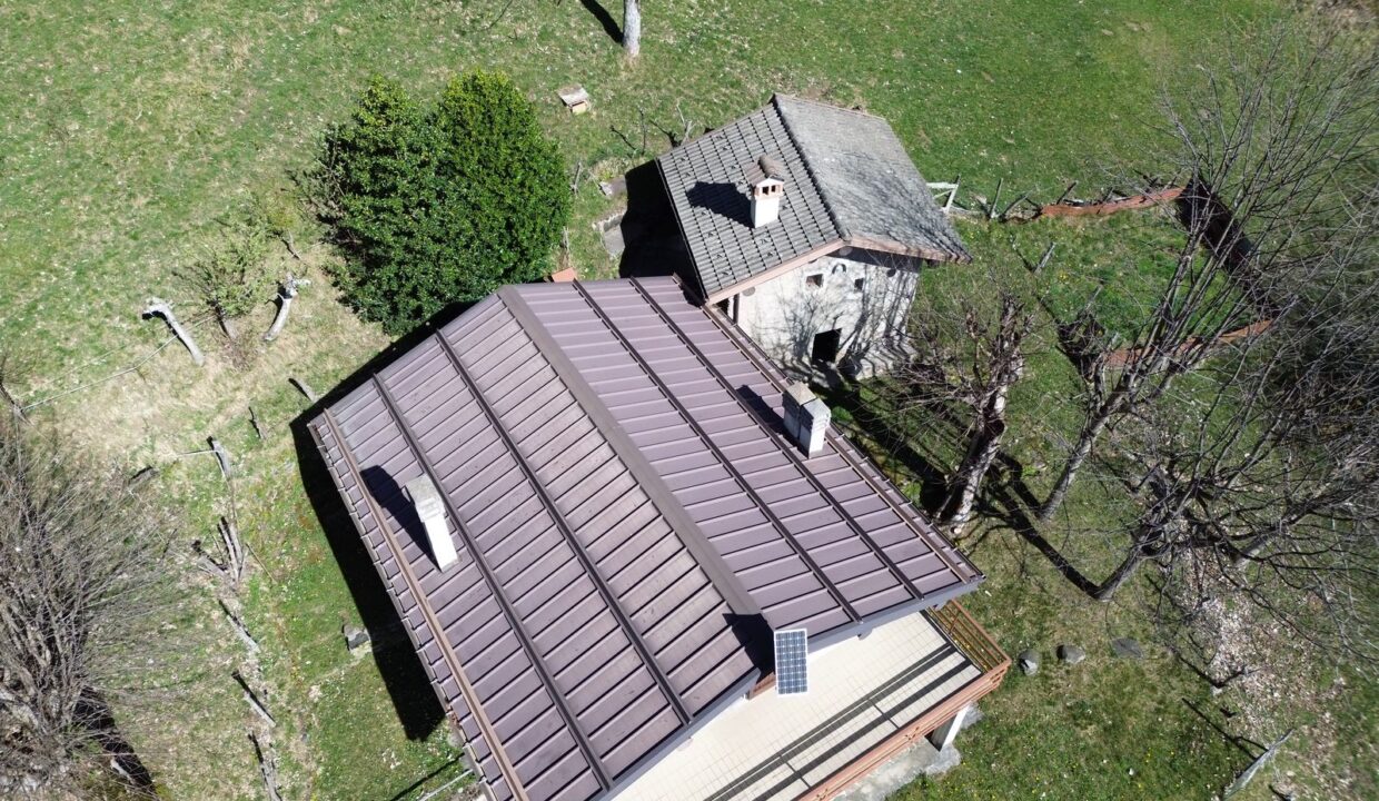 Comer See Gravedona ed Uniti Villa mit Grundstück