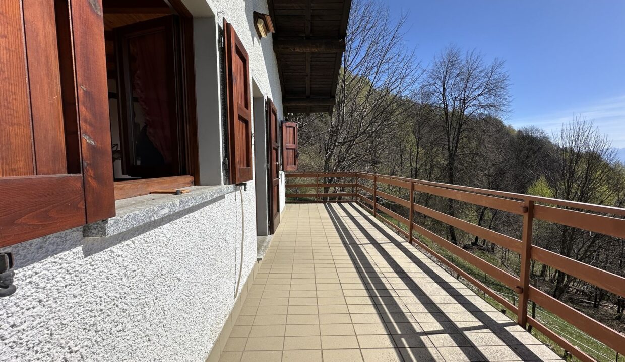 Comer See Gravedona ed Uniti Villa mit Grundstück