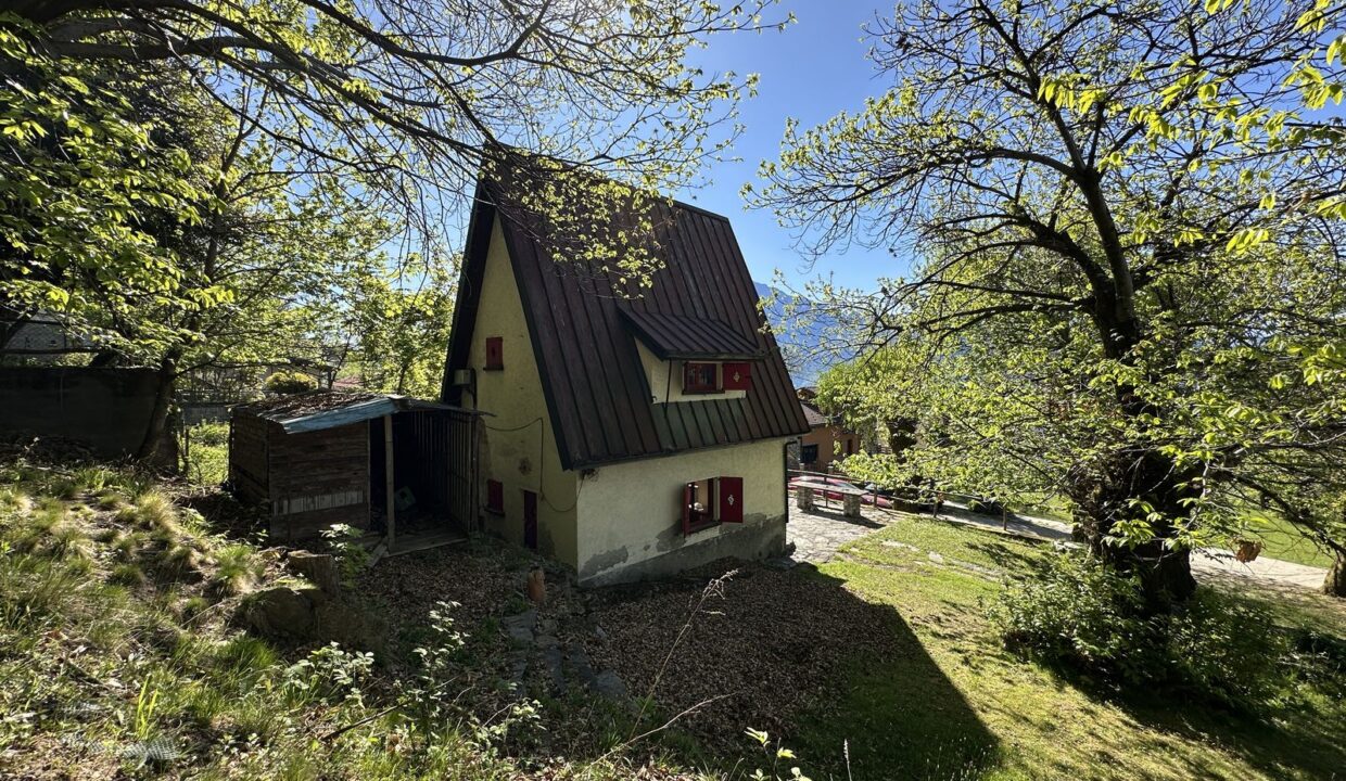 Comer See Gravedona ed Uniti Haus mit Grundstück