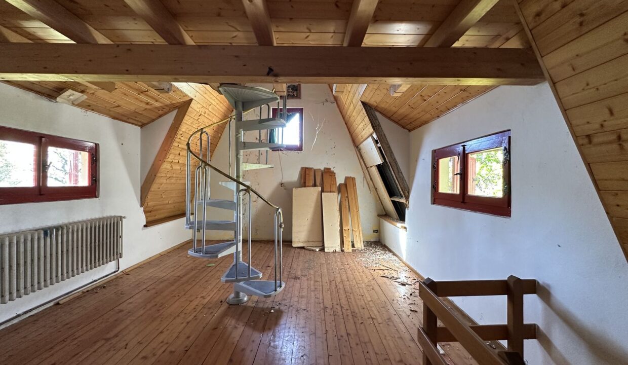 Comer See Gravedona ed Uniti Haus mit Grundstück