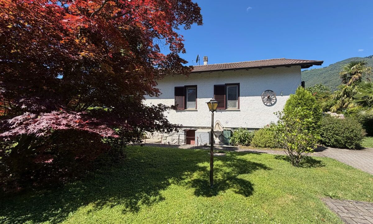 Comer See Sorico Villa mit Garten