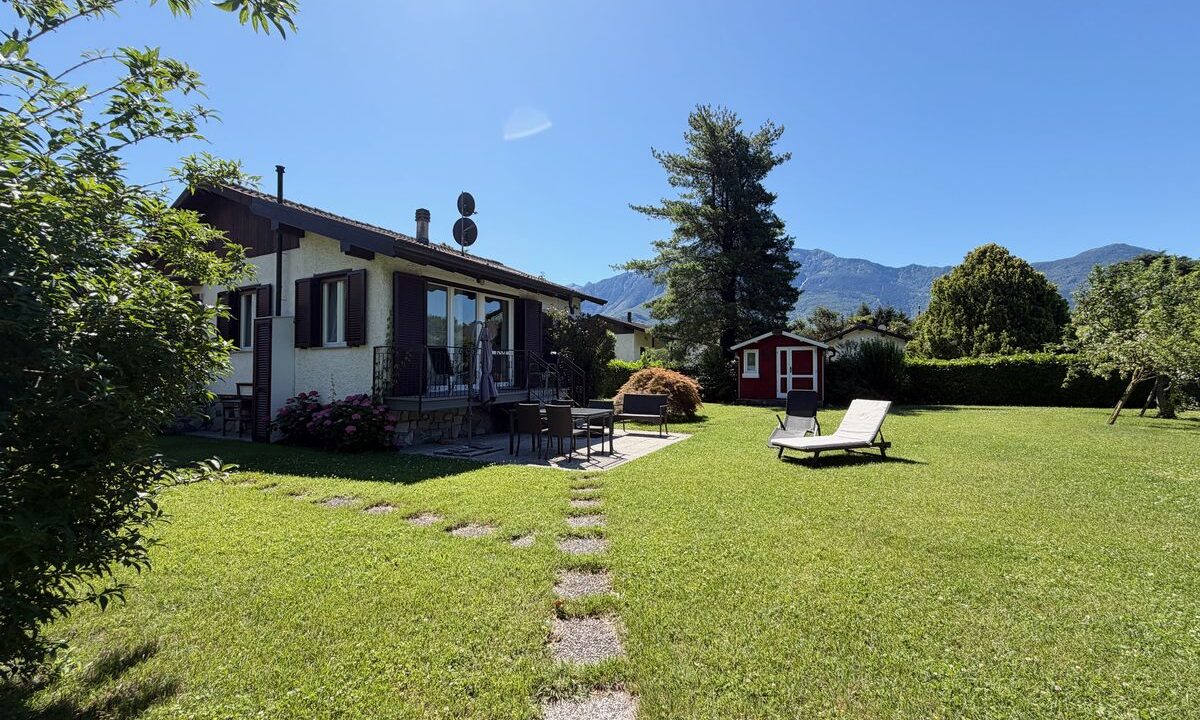 Comer See Sorico Villa mit Garten
