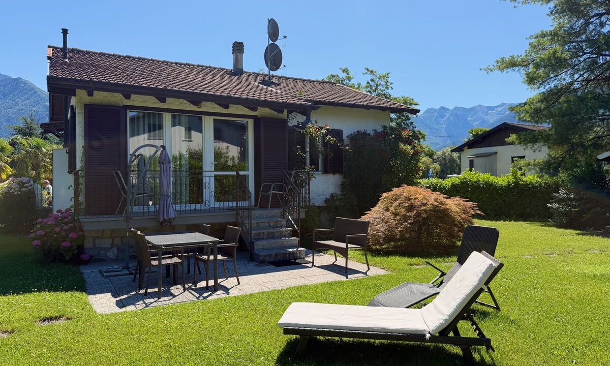 Comer See Sorico Villa mit Garten