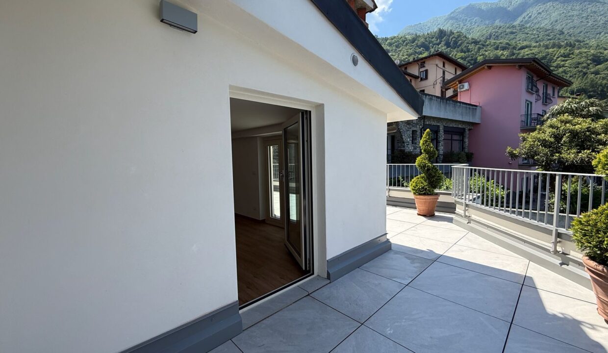 Haus Direkt am See mit Garten Lezzeno