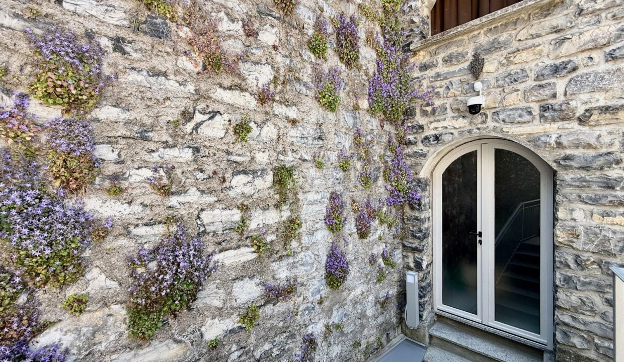 Haus Direkt am See mit Garten Lezzeno
