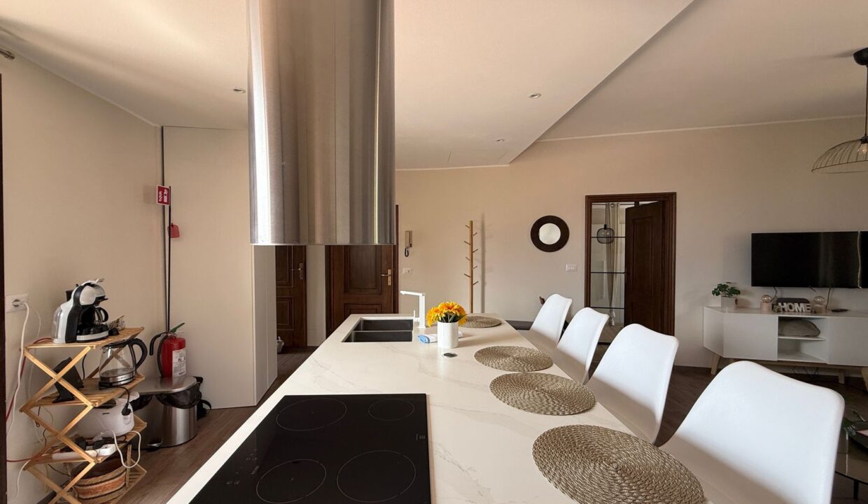 Comer See Gravedona ed Uniti Wohnung mit Balkon