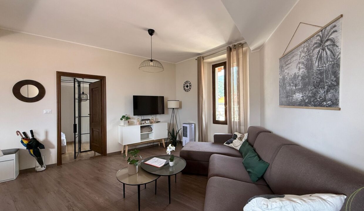 Comer See Gravedona ed Uniti Wohnung mit Balkon