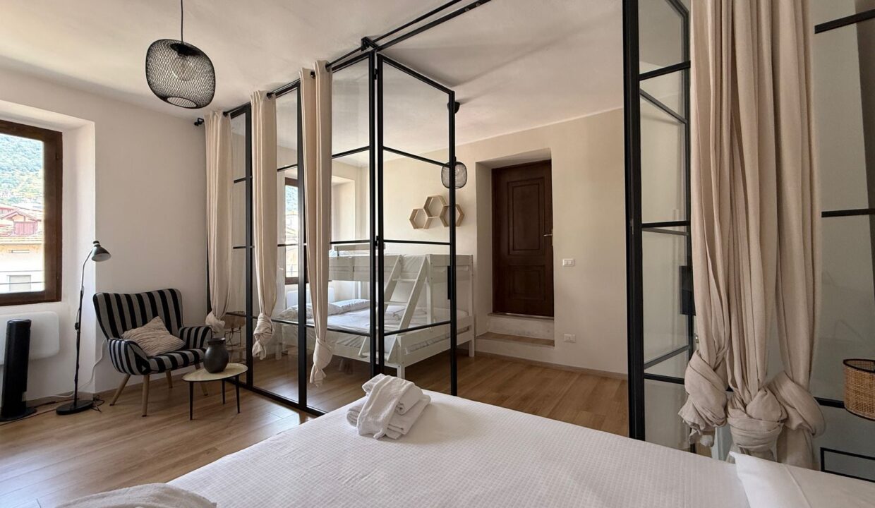 Comer See Gravedona ed Uniti Wohnung mit Balkon