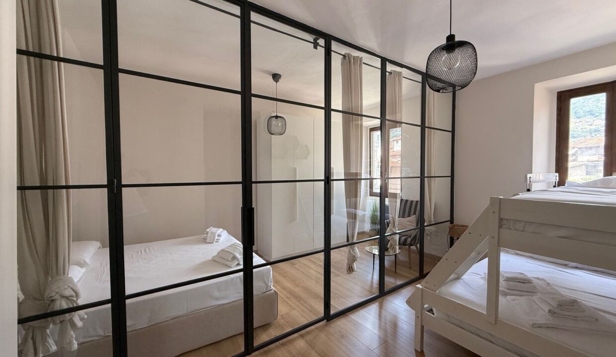 Comer See Gravedona ed Uniti Wohnung mit Balkon
