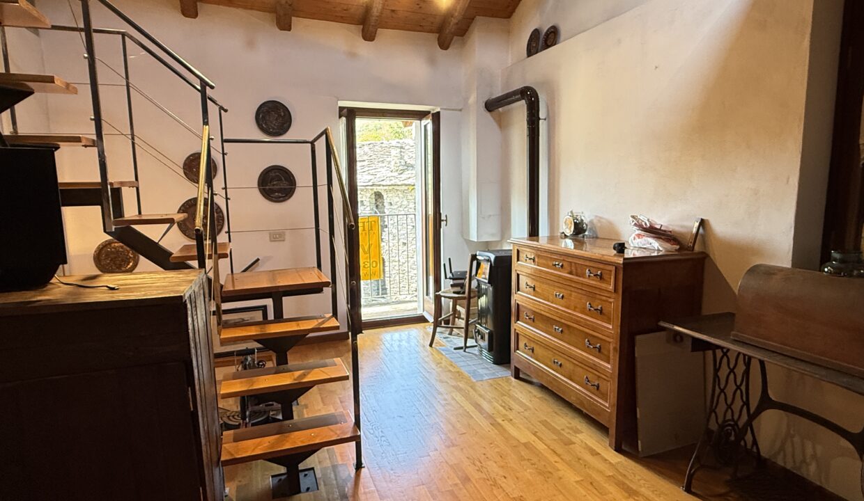 Carcente Porzione di Casa Arredata17
