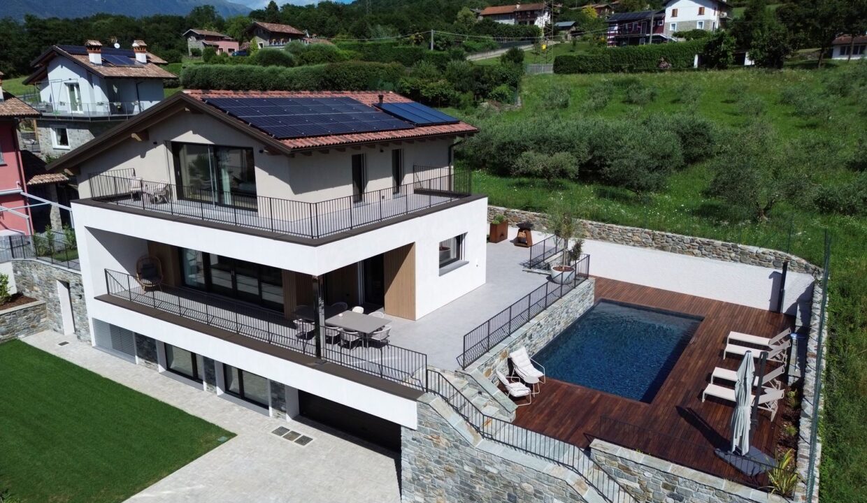 Comer See Colico Villa mit Schwimmbad und Garten