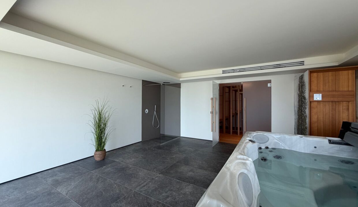 Comer See Colico Villa mit Schwimmbad und Garten