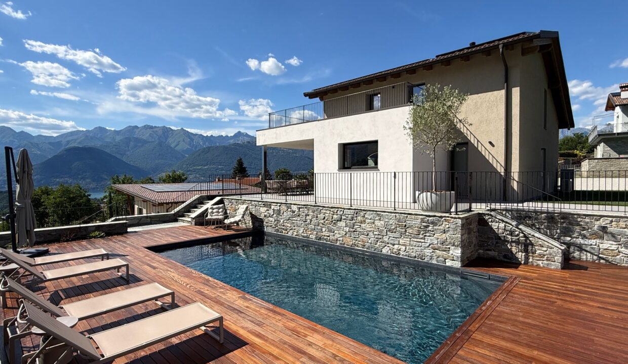 Comer See Colico Villa mit Schwimmbad und Garten
