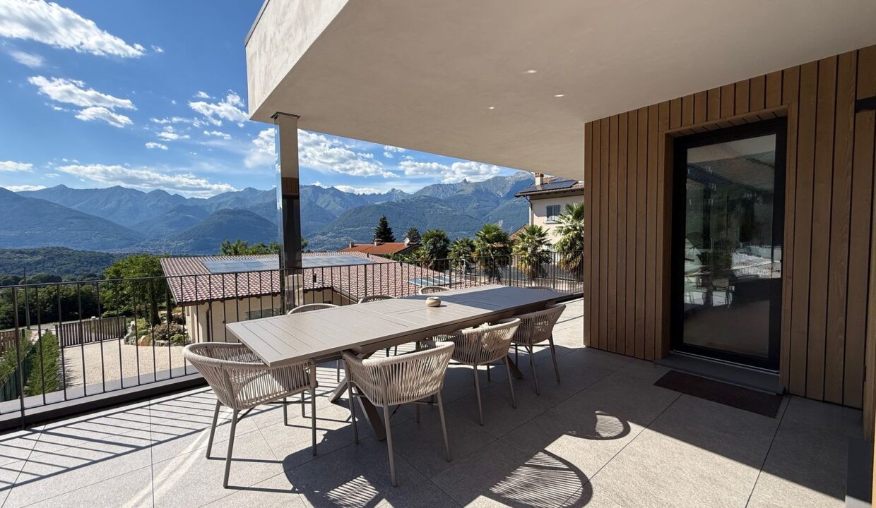 Comer See Colico Villa mit Schwimmbad und Garten