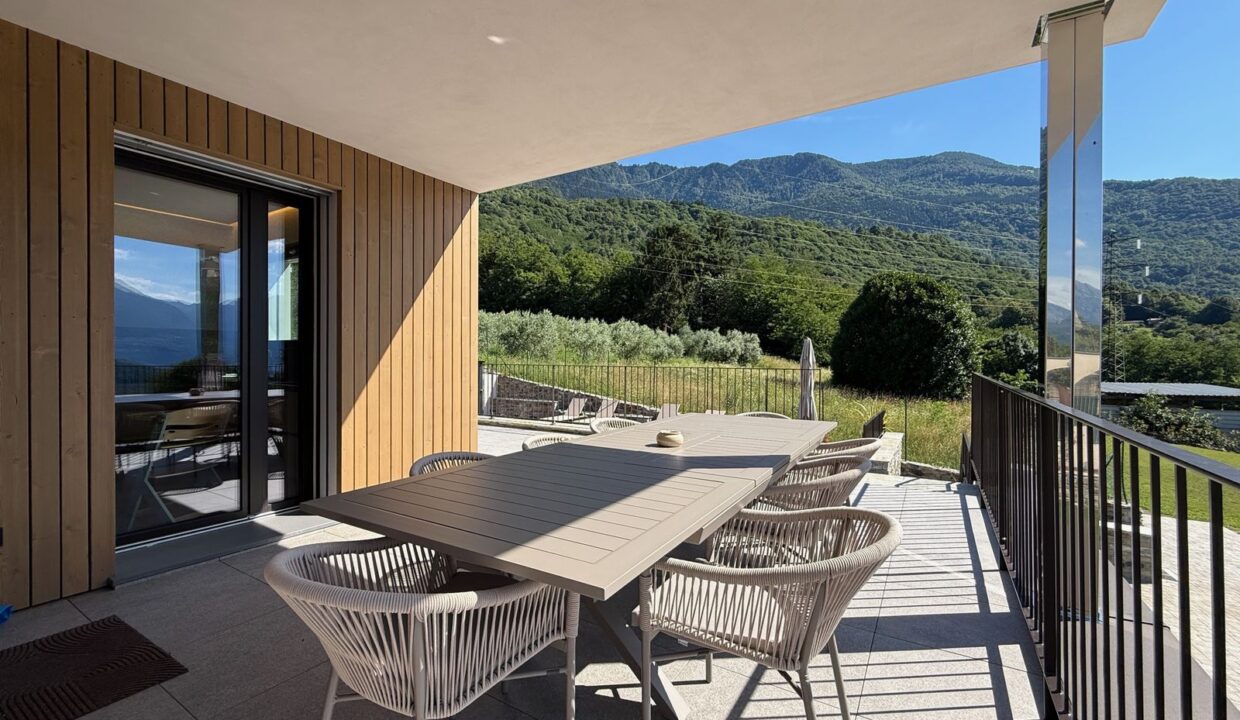 Comer See Colico Villa mit Schwimmbad und Garten