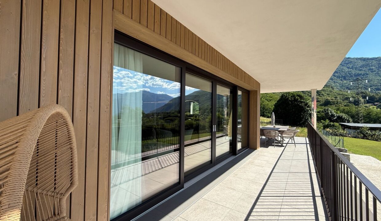 Comer See Colico Villa mit Schwimmbad und Garten