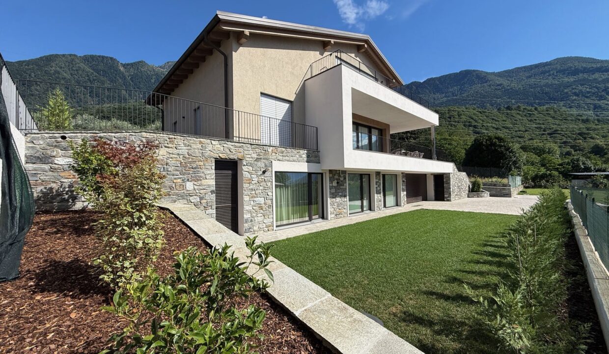 Comer See Colico Villa mit Schwimmbad und Garten