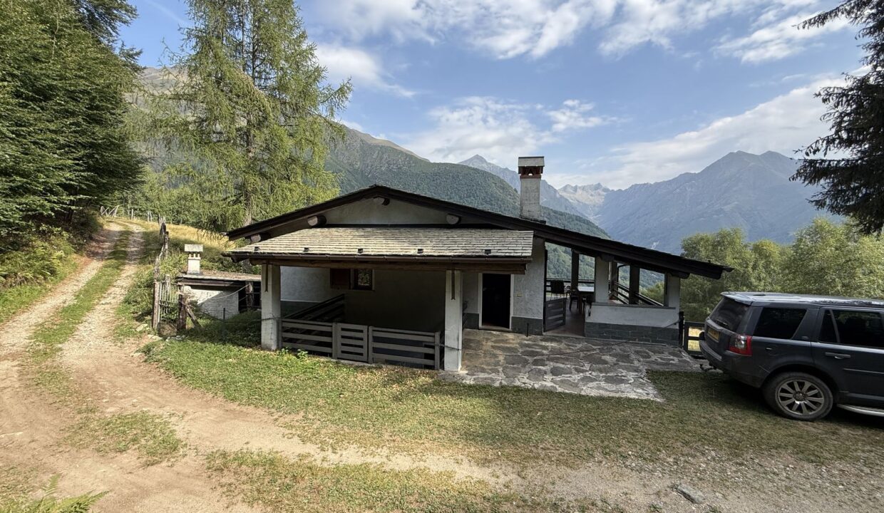 Comer See Gravedona ed Uniti Haus mit Grundstück