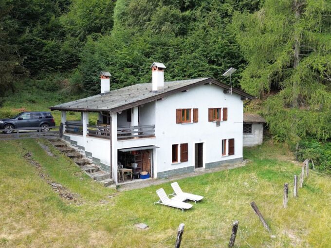Comer See Gravedona ed Uniti Haus mit Grundstück