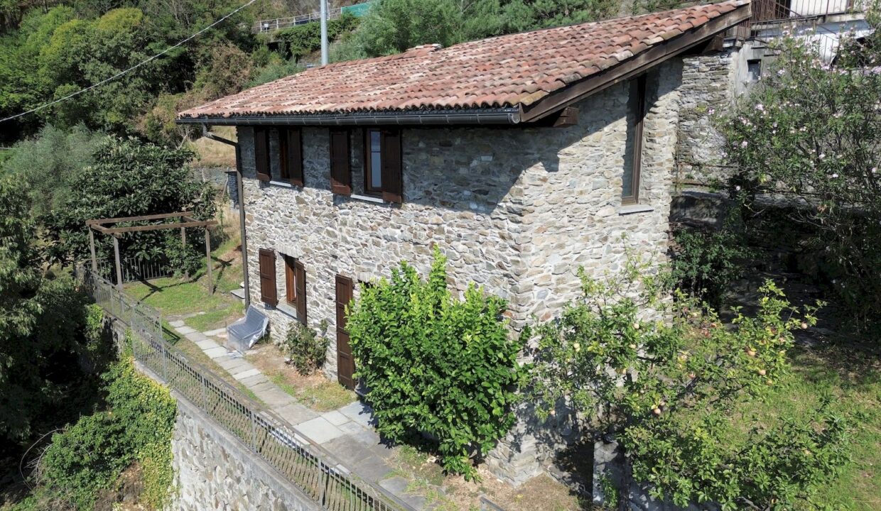 Comer See San Siro Natursteinhaus mit Garten und Seeblick