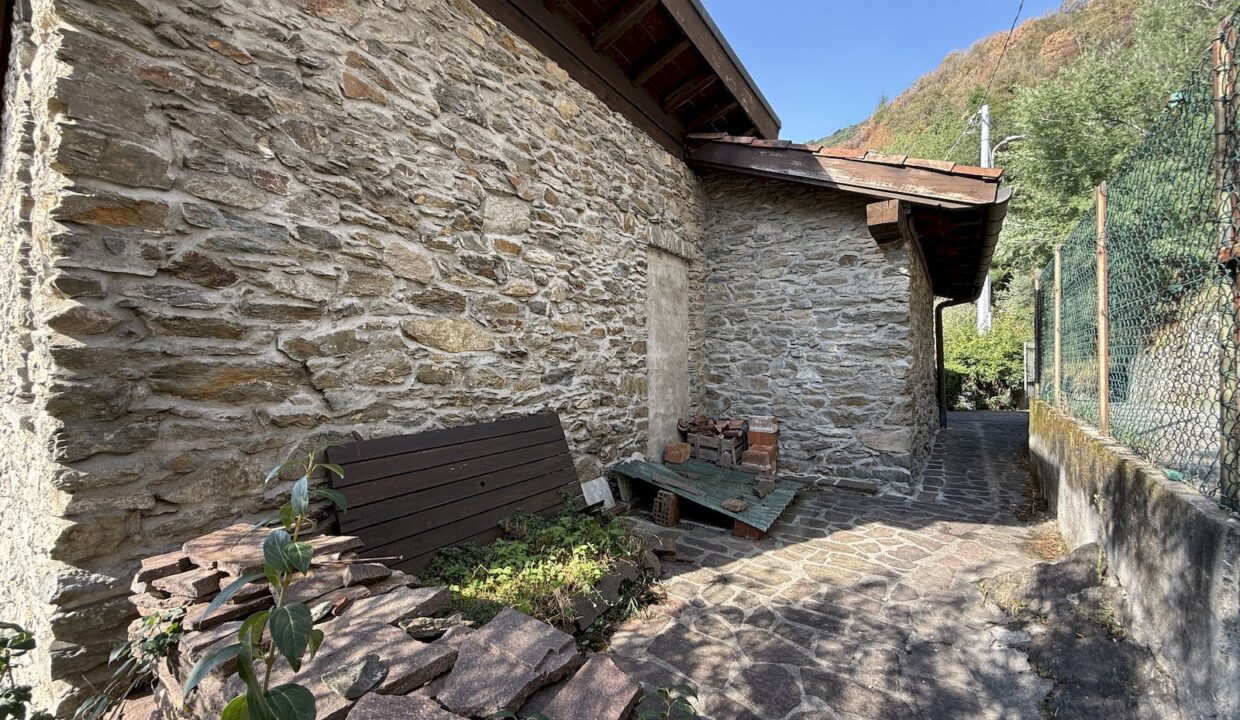 Comer See San Siro Natursteinhaus mit Garten und Seeblick