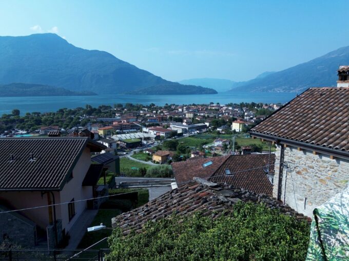 Comer See Domaso Natursteinhaus mit traumhaftem Seeblick