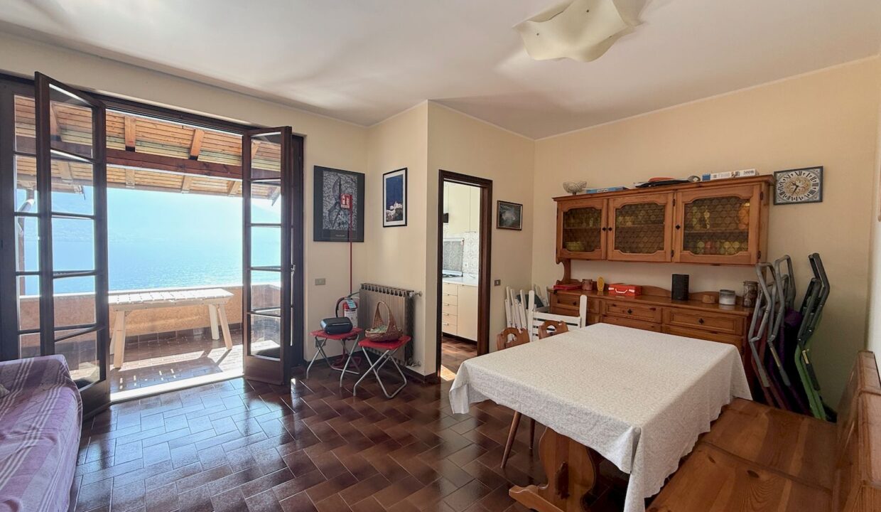 Comer See Wohnung Direkt am See mit Terrasse - Musso