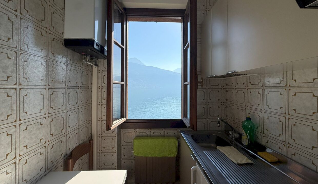 Comer See Wohnung Direkt am See mit Terrasse - Musso