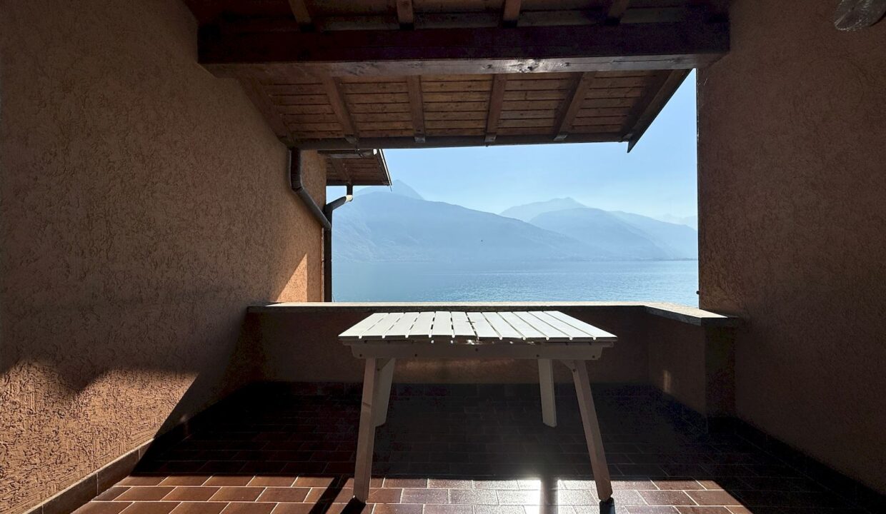 Comer See Wohnung Direkt am See mit Terrasse - Musso