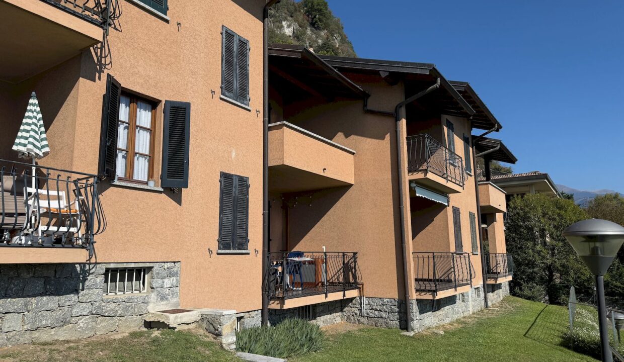 Comer See Wohnung Direkt am See mit Terrasse - Musso