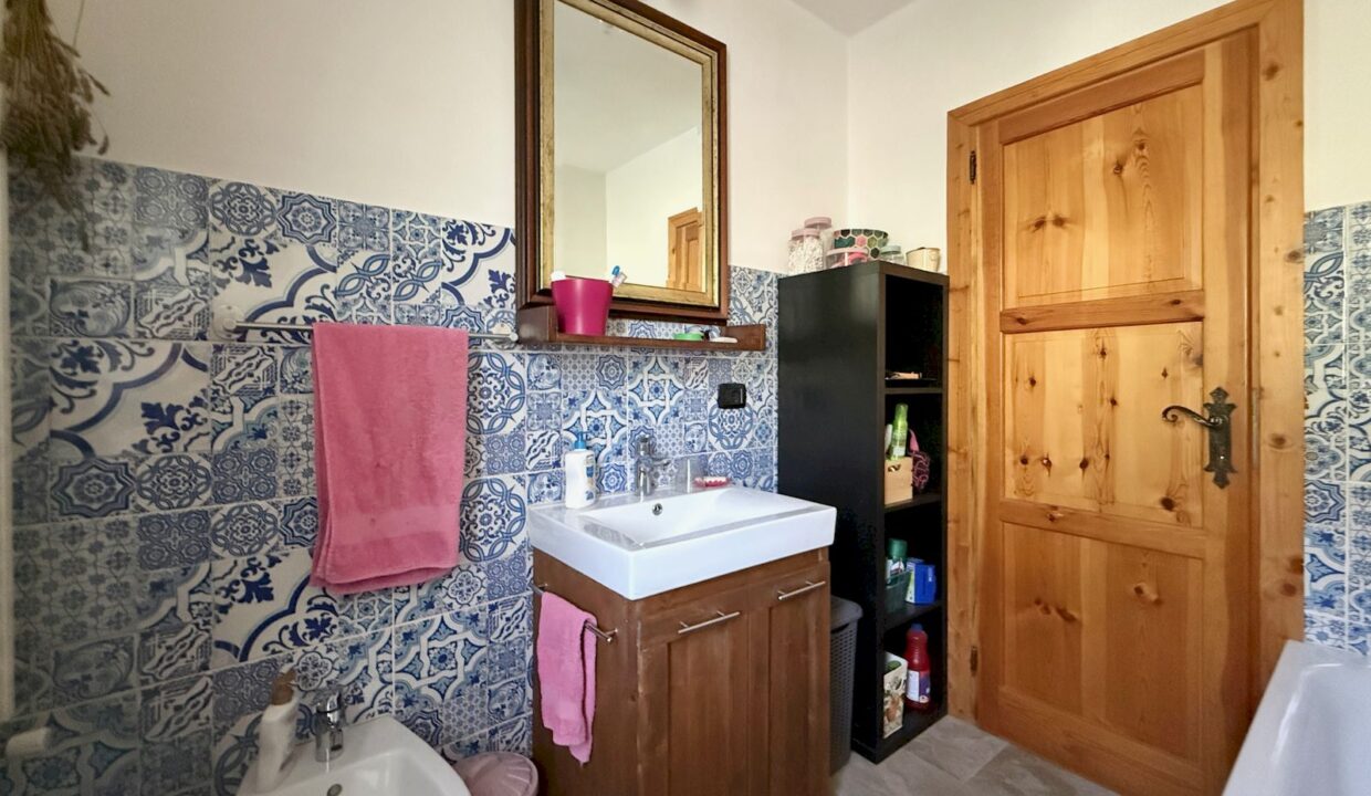 Comer See Haus mit Garten und Parkplatz
