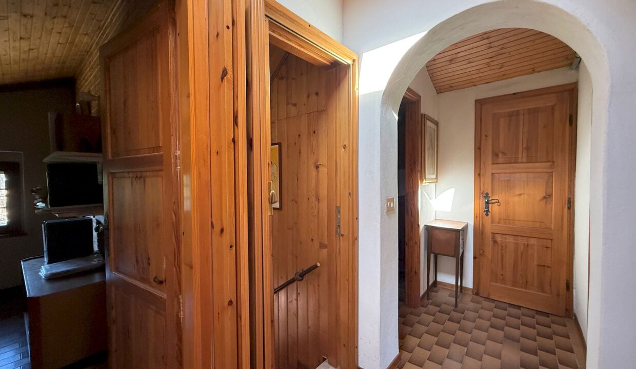 Comer See Haus mit Garten und Parkplatz