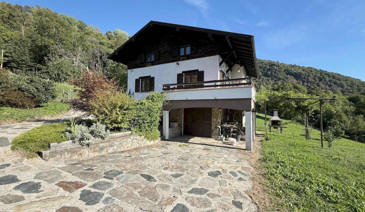 Comer See Haus mit Garten und Parkplatz