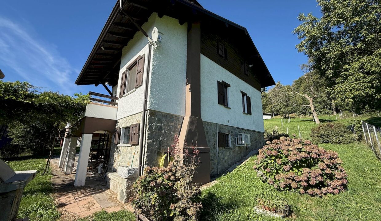 Comer See Haus mit Garten und Parkplatz