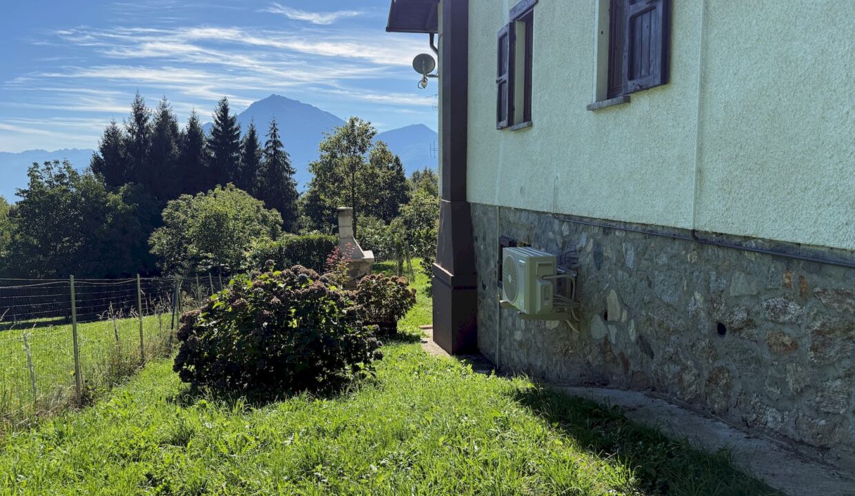 Comer See Haus mit Garten und Parkplatz
