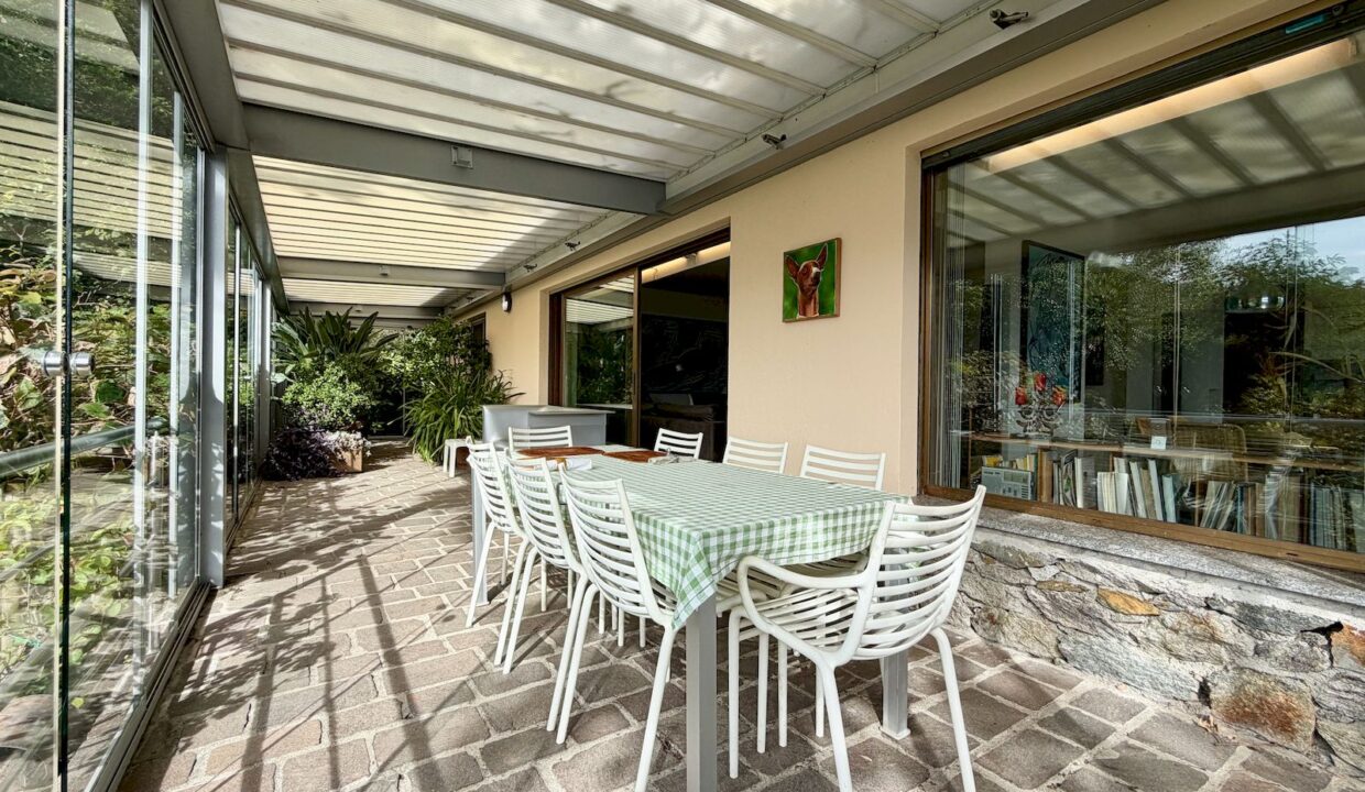 Comer See Villa mit Schwimmbad und Garten Pianello Lario