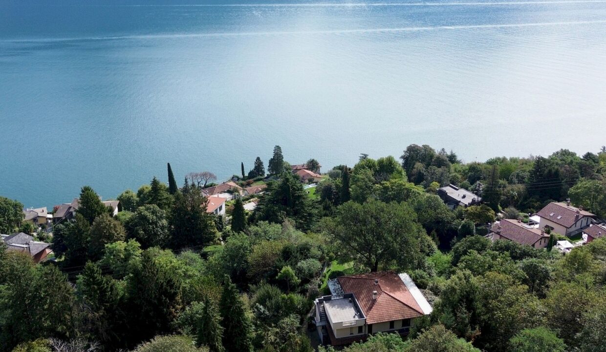 Comer See Villa mit Schwimmbad und Garten Pianello Lario