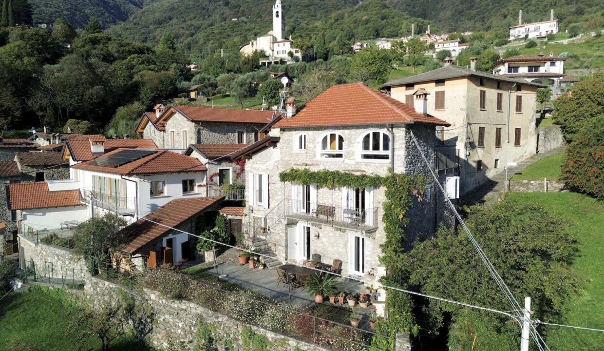 Cremia Restauriertes Landhaus mit Garten und Seeblick