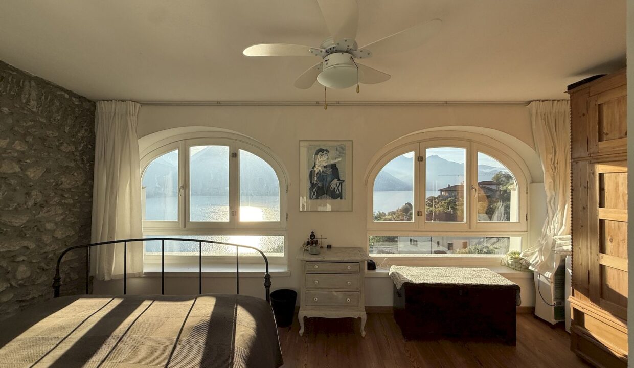 Cremia Restauriertes Landhaus mit Garten und Seeblick