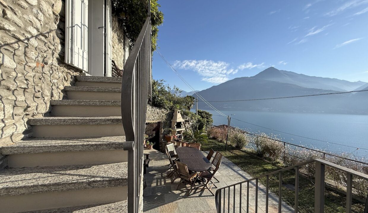 Cremia Restauriertes Landhaus mit Garten und Seeblick