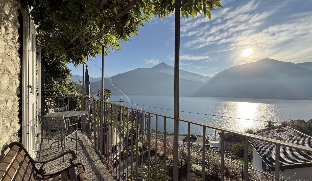 Cremia Restauriertes Landhaus mit Garten und Seeblick