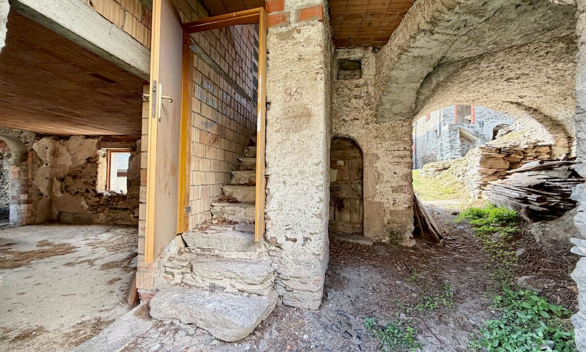 Comer See Gravedona ed Uniti Naturstein-Rustico mit Garten