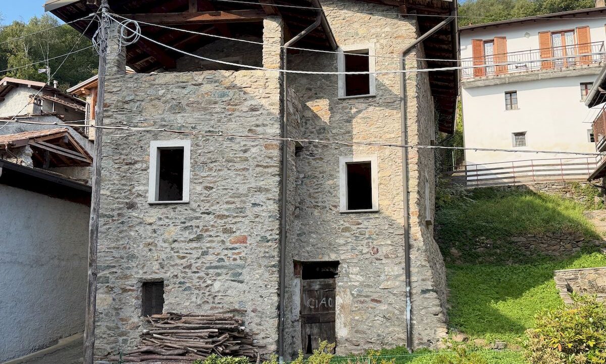 Comer See Gravedona ed Uniti Naturstein-Rustico mit Garten