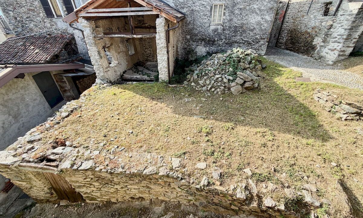 Comer See Gravedona ed Uniti Naturstein-Rustico mit Garten
