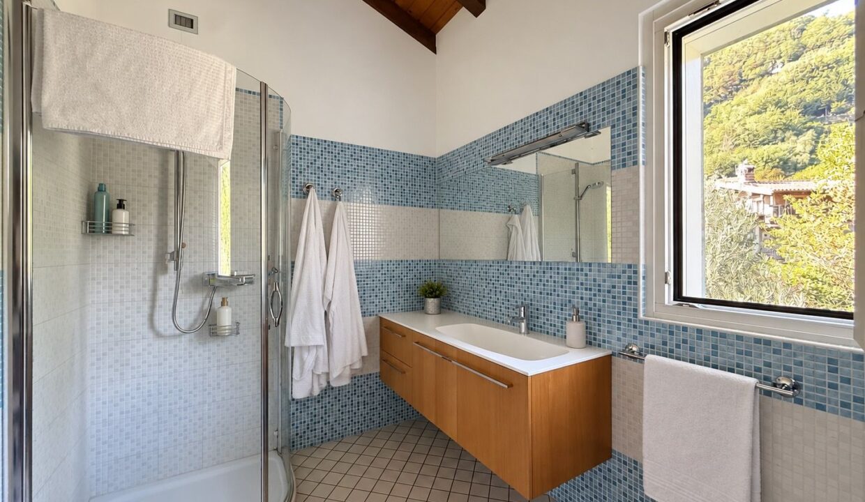 Villa Dongo Lago Como Rif.C033-23-10-2026 alle 12-10-33 33_rid