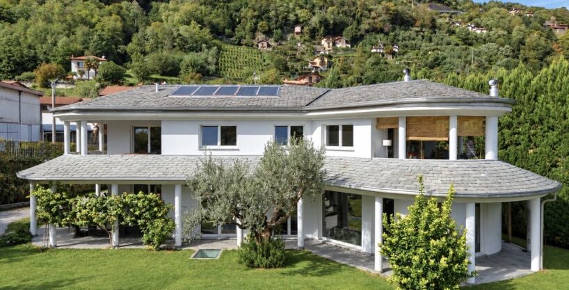 Comer See Dongo Moderne Villa mit Garten